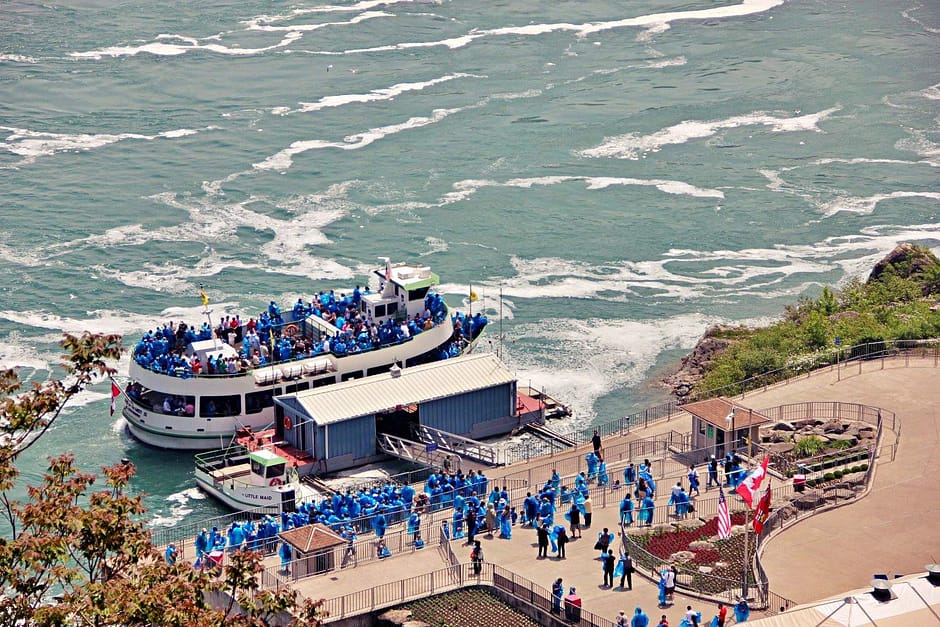 尼亚加拉瀑布游船Niagara_Fall__Ferry